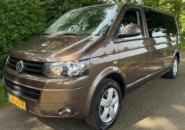 Bruin Gebruikt 2013 VW T5 Van | € 12.950 (Duur) - Afbeelding 1/4