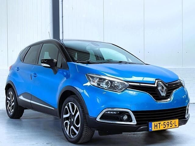 Blauw Gebruikt 2016 Renault Captur Dynamique SUV | € 8.950 (Eerlijke prijs) - Afbeelding 1/4
