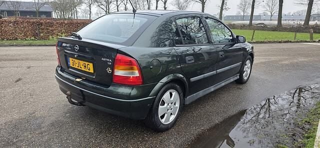 Occasion Opel Astra Elegance 84 PK (61 kW) 2002 Groen Hatchback