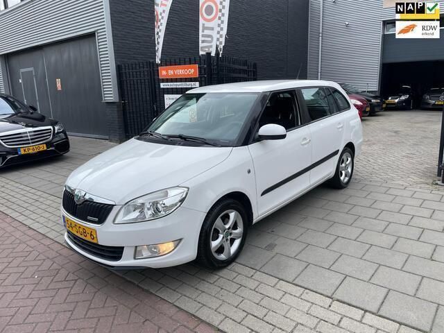 Wit Gebruikt 2011 Skoda Fabia GreenLine Hatchback | € 2.499 (Eerlijke prijs) - Afbeelding 1/4
