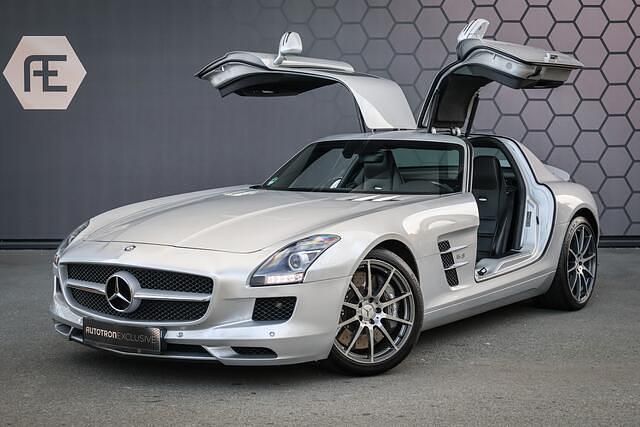 Zilver (metallic) Gebruikt 2012 Mercedes SLS AMG AMG Coupé | € 239.900 - Afbeelding 1/4