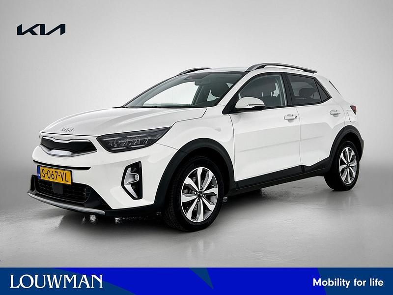 Wit Occasion 2023 Kia Stonic SUV | € 20.345 (Eerlijke prijs) - Afbeelding 1/4