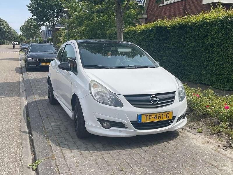Gebruikt 2009 Opel Corsa Edition MPV | € 1.200 (Super prijs) - Afbeelding 1/4