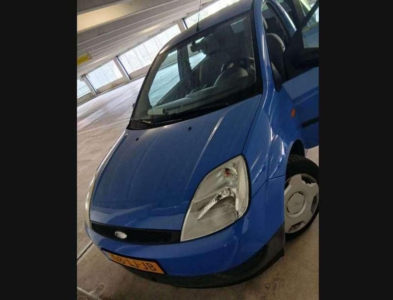 Blauw Gebruikt 2003 Ford Fiesta Hatchback | € 600 (Goede deal) - Afbeelding 1/4