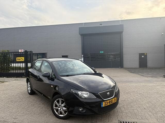 Zwart Gebruikt 2011 Seat Ibiza Copa Hatchback | € 2.299 (Eerlijke prijs) - Afbeelding 1/4