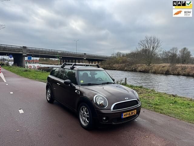 Bruin Gebruikt 2009 Mini One Clubman Stationwagen | € 3.500 (Eerlijke prijs) - Afbeelding 1/4