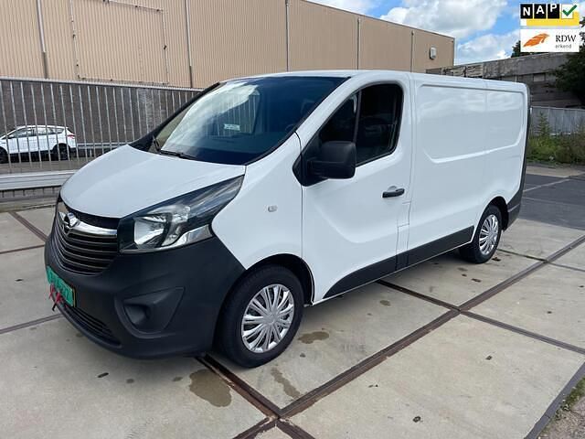 Wit Gebruikt 2015 Opel Vivaro Van | € 6.499 (Eerlijke prijs) - Afbeelding 1/4