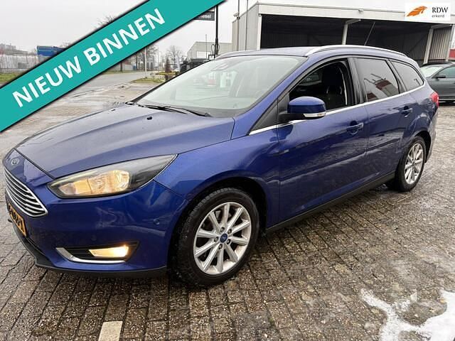 Blauw Occasion 2015 Ford Focus Titanium Stationwagen | € 4.999 (Super prijs) - Afbeelding 1/4