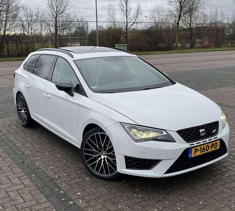 Wit Gebruikt 2016 Seat Leon Cupra 290 Stationwagen | € 19.995 (Eerlijke prijs) - Afbeelding 1/4