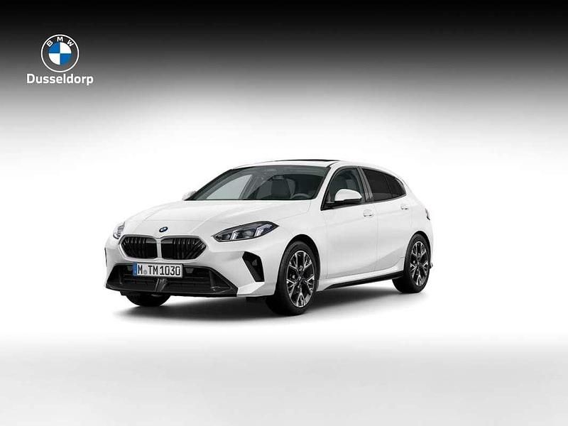 Wit Nieuw 2025 BMW 120 M Sport Hatchback | € 51.118 (Goede deal) - Afbeelding 1/4