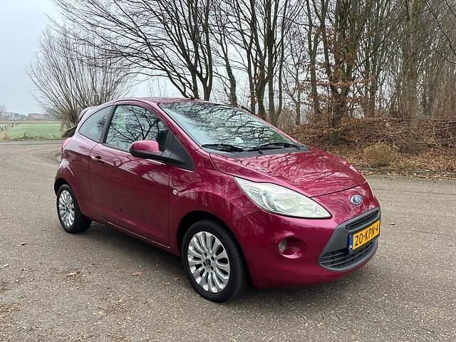 Occasion Ford Ka Titanium 69 PK (50 kW) 2010 Roze Hatchback