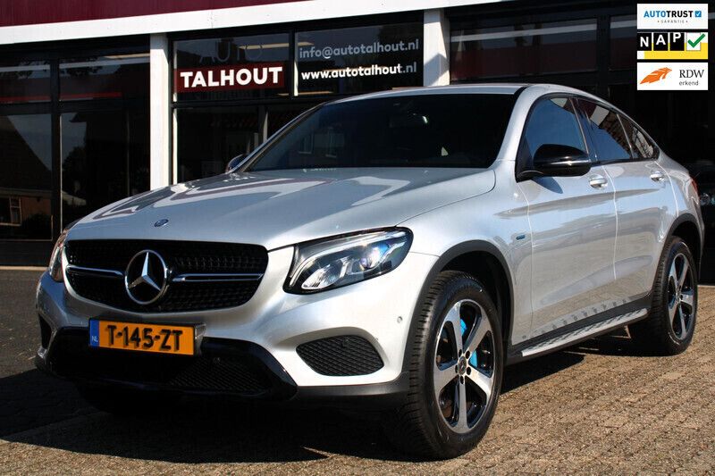 Grijs Gebruikt 2023 Mercedes GLC350 Business Coupé | € 34.950 (Goede deal) - Afbeelding 1/4