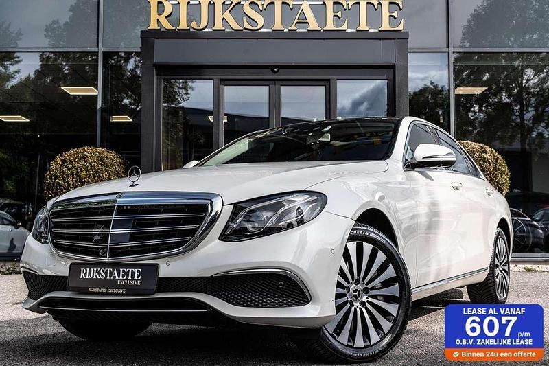 Wit, metallic lak Gebruikt 2017 Mercedes E400 AMG Sedan | € 37.900 (Goede deal) - Afbeelding 1/4