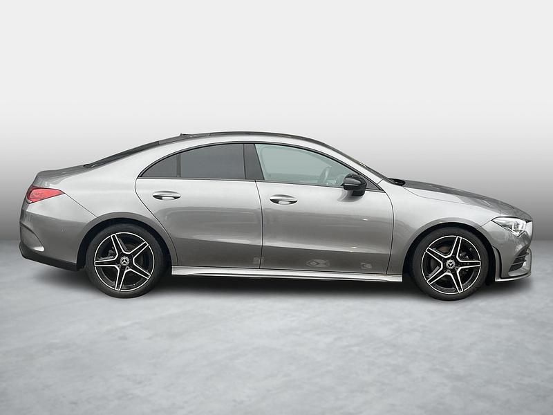 Occasion Mercedes CLA180 AMG line 136 PK (100 kW) 2023 Grijs Sedan