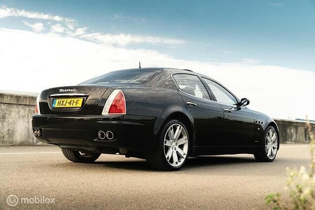 Occasion Maserati Quattroporte 400 PK (294 kW) 2007 Zwart Sedan