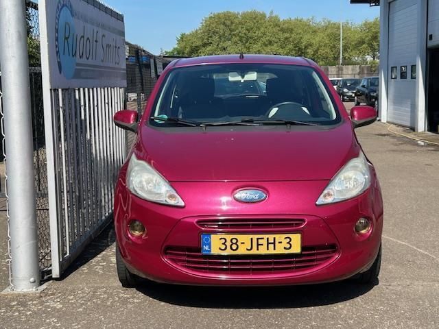 Roze Gebruikt 2009 Ford Ka Titanium Hatchback | € 3.490 (Eerlijke prijs) - Afbeelding 1/4