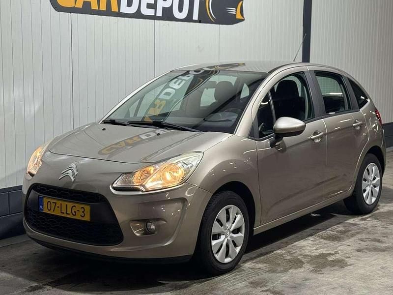 Beige Occasion 2010 Citroën C3 Dynamique Hatchback | € 3.398 (Iets duurder) - Afbeelding 1/4