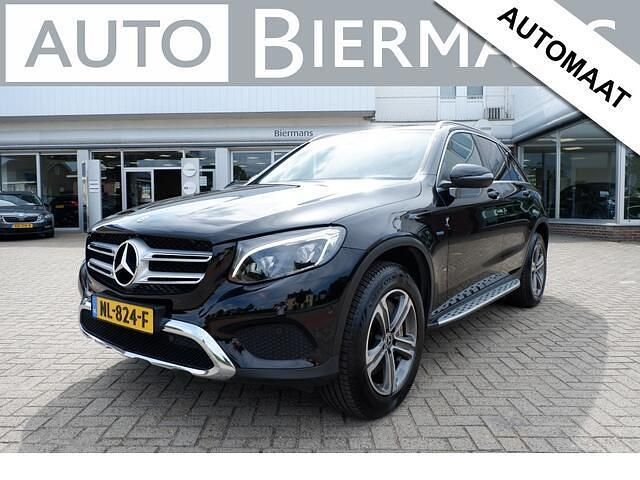 Zwart Occasion 2017 Mercedes GLC350 Prestige SUV | € 32.495 (Eerlijke prijs) - Afbeelding 1/4