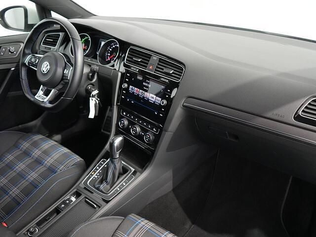 Occasion VW Golf VIII GTE 204 PK (150 kW) 2020 Wit Hatchback