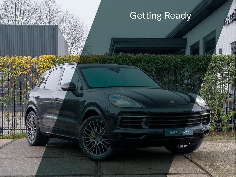 Zwart Gebruikt 2020 Porsche Cayenne SUV | € 63.950 (Super prijs) - Afbeelding 1/4