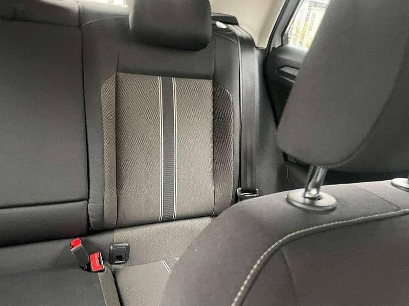 Wit Gebruikt 2018 VW T-Roc Style SUV | € 18.000 (Eerlijke prijs) - Afbeelding 1/4