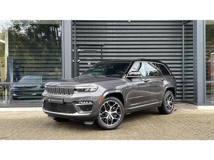 Grijs Nieuw 2025 Jeep Grand Cherokee Summit SUV | € 79.975 (Super prijs) - Afbeelding 1/4