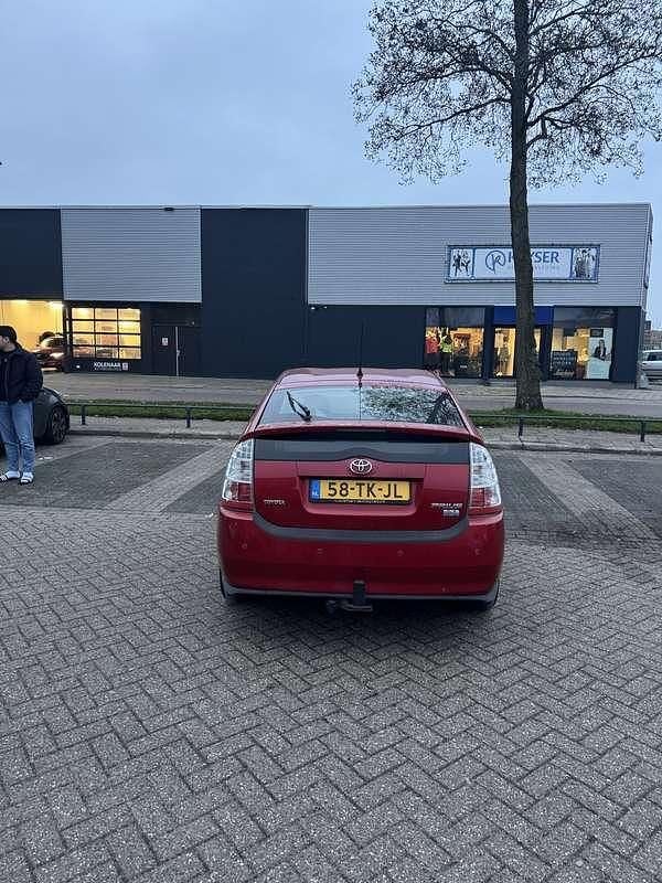 Occasion Toyota Prius 77 PK (56 kW) 2006 Rood Hatchback