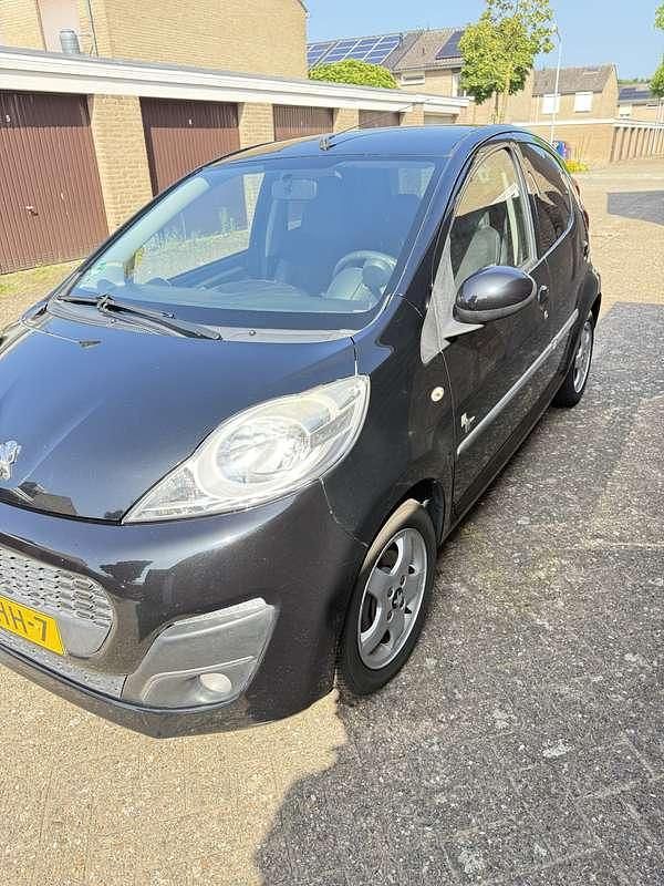Gebruikt 2012 Peugeot 107 Hatchback | € 2.200 (Goede deal) - Afbeelding 1/4