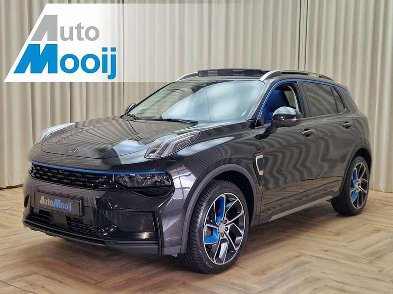 Zwart Gebruikt 2022 Lynk & Co 01 SUV | € 24.950 (Eerlijke prijs) - Afbeelding 1/3