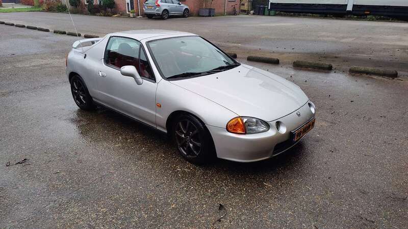Zilver Gebruikt 1997 Honda Civic Coupé | € 4.500 - Afbeelding 1/4