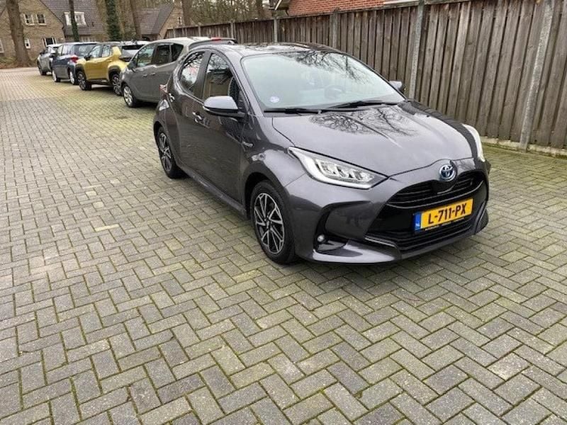 Occasion Toyota Yaris 116 PK (85 kW) 2021 Grijs Hatchback