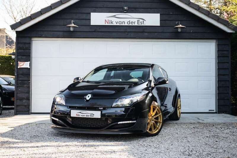 Zwart Gebruikt 2014 Renault Mégane Coupé Coupé | € 21.250 - Afbeelding 1/4