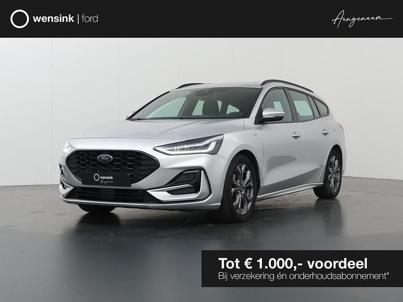 Grijs Gebruikt 2023 Ford Focus ST-Line Stationwagen | € 23.330 (Goede deal) - Afbeelding 1/4