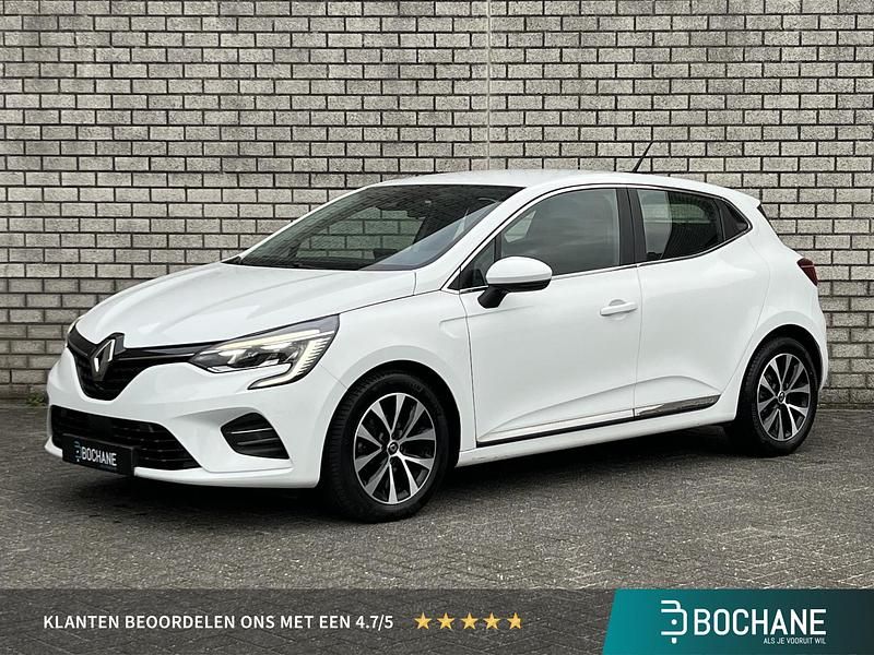 Wit Occasion 2019 Renault Clio IV Intens Hatchback | € 13.695 (Eerlijke prijs) - Afbeelding 1/4