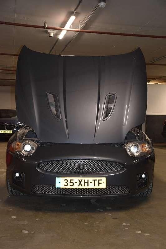 Grijs Occasion 2007 Jaguar XKR Coupé | € 29.500 (Duur) - Afbeelding 1/4