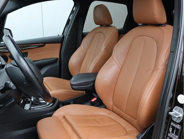 Occasion BMW 225 Active Tourer Executive 2016 Bruin (metallic) MPV