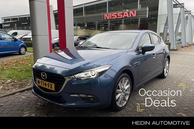 Blauw Occasion 2017 Mazda 3 Hatchback | € 15.390 (Eerlijke prijs) - Afbeelding 1/4