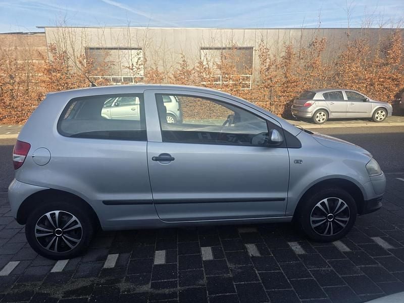 Occasion VW Fox Trendline 54 PK (39 kW) 2007 Grijs Hatchback