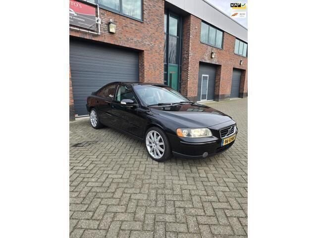 Zwart Gebruikt 2006 Volvo S60 Kinetic Sedan | € 2.650 (Eerlijke prijs) - Afbeelding 1/4