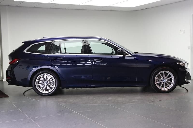 Occasion BMW 330e 292 PK (214 kW) 2023 Bmw individual tansanit (blauw metallic) Stationwagen