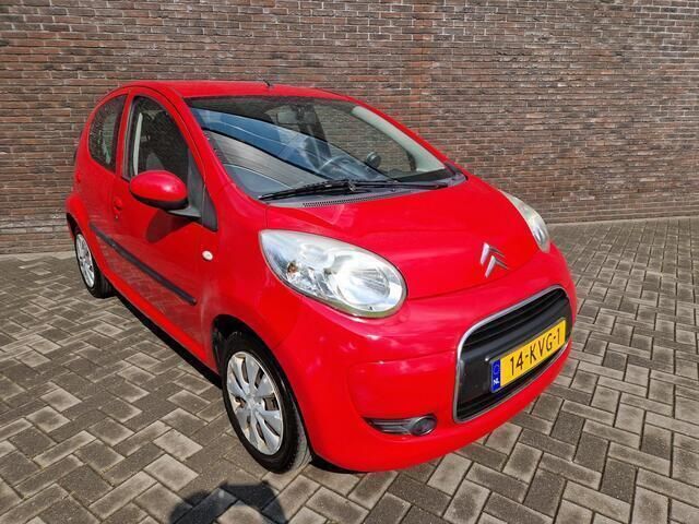 Rood Gebruikt 2010 Citroën C1 Hatchback | € 2.295 (Eerlijke prijs) - Afbeelding 1/4
