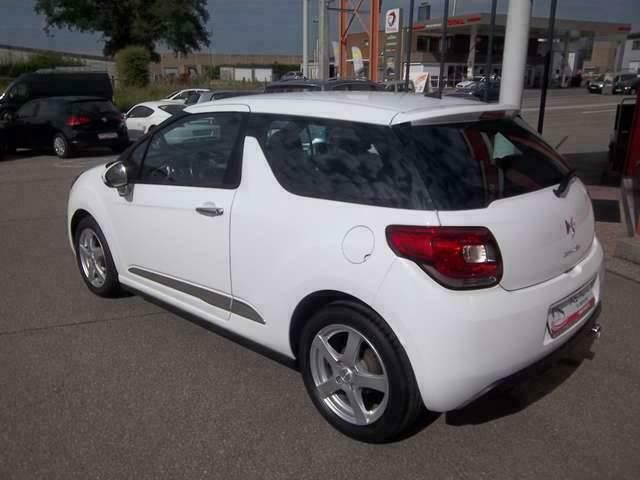 Occasion Citroën DS3 Chic 69 PK (50 kW) 2011 Wit Sedan
