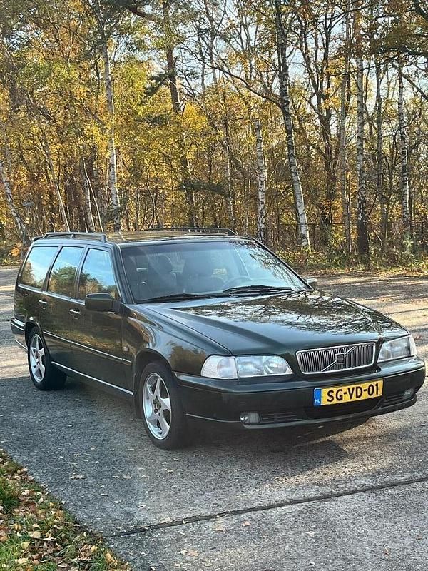 Gebruikt 1997 Volvo V70 Stationwagen | € 6.250 - Afbeelding 1/4