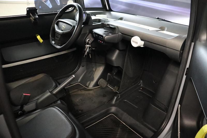 Occasion Opel Rocks-e Rocks 2024 Grijs Hatchback