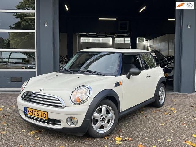 Wit Gebruikt 2009 Mini ONE Hatchback | € 4.999 (Iets duurder) - Afbeelding 1/4