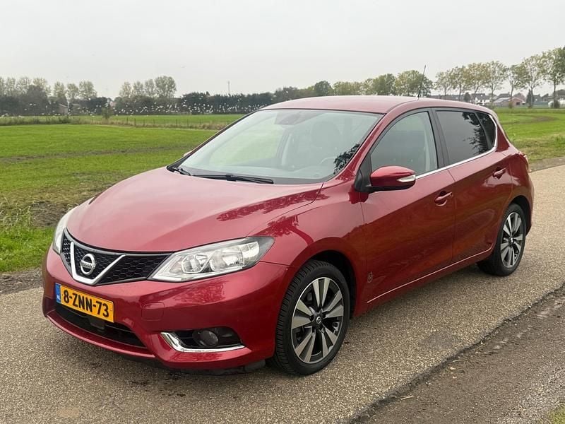 Rood Gebruikt 2015 Nissan Pulsar Hatchback | € 10.250 (Eerlijke prijs) - Afbeelding 1/4
