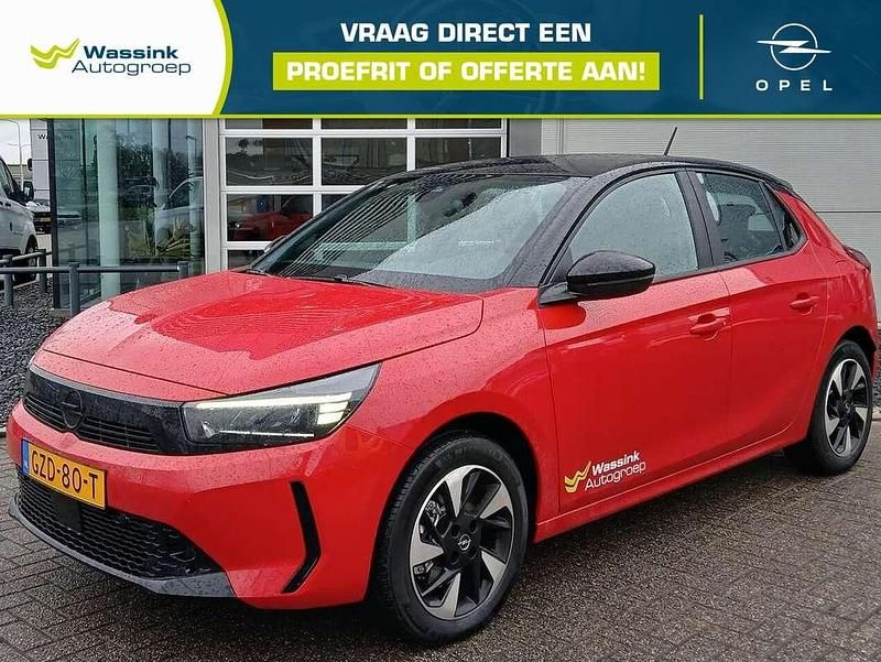Rood Gebruikt 2024 Opel Corsa-e Hatchback | € 22.777 (Duur) - Afbeelding 1/4