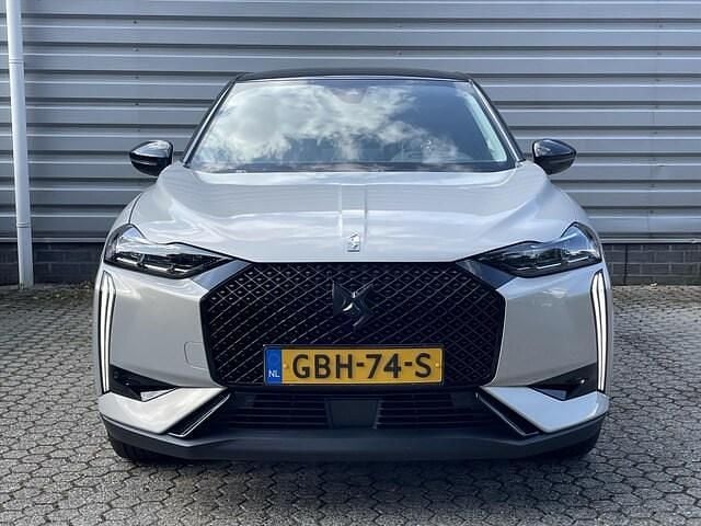 Occasion DS Automobiles DS3 Performance 131 PK (96 kW) 2024 Grijs SUV
