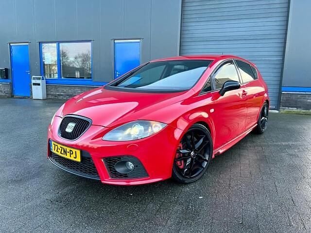 Occasion Seat Leon CUPRA 241 PK (177 kW) 2008 Rood MPV