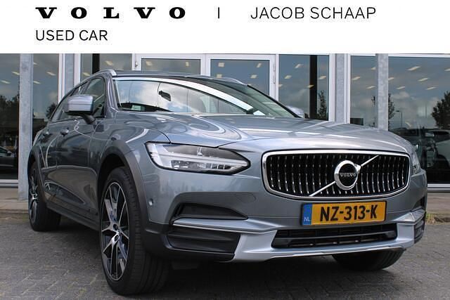 Grijs, metallic lak Gebruikt 2017 Volvo V90 CC Stationwagen | € 29.800 (Eerlijke prijs) - Afbeelding 1/4